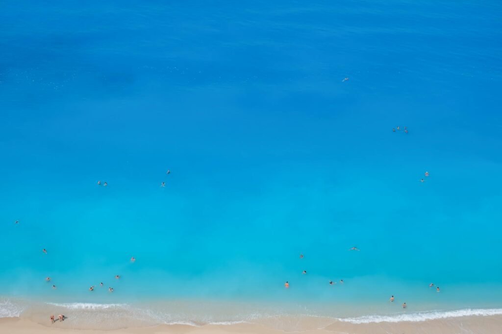 Praia e mar para curtir a viagem